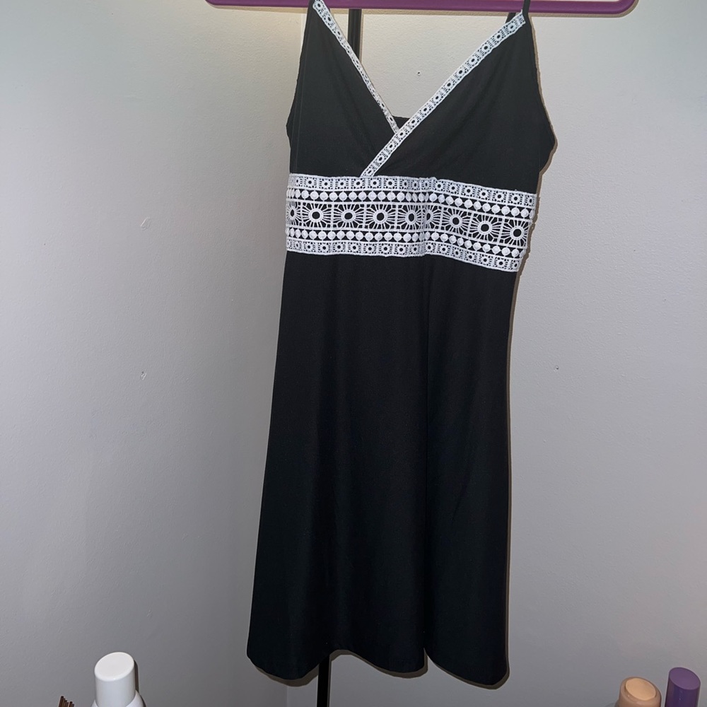 black cotton dress